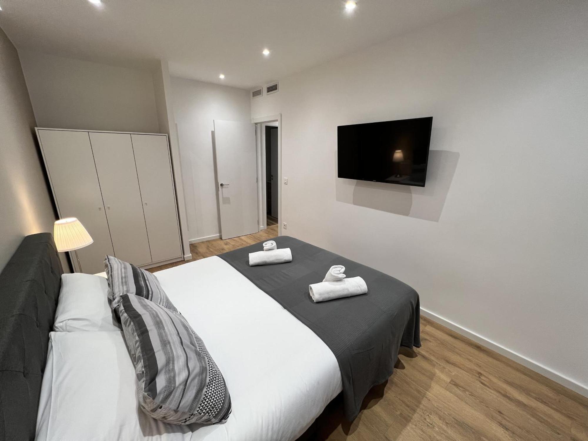 Apartamenticos Plaza Las Armas III ซาราโกซา ภายนอก รูปภาพ