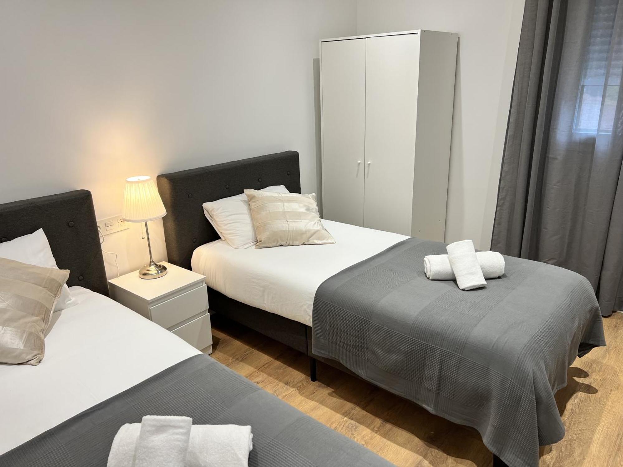 Apartamenticos Plaza Las Armas III ซาราโกซา ภายนอก รูปภาพ