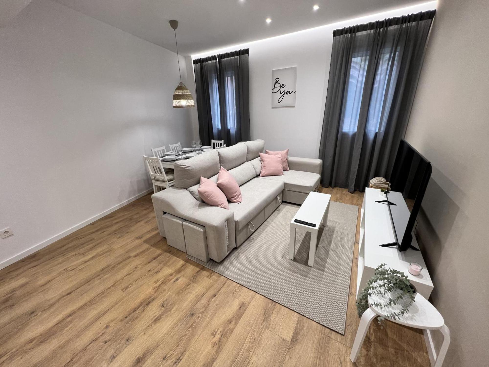 Apartamenticos Plaza Las Armas III ซาราโกซา ภายนอก รูปภาพ